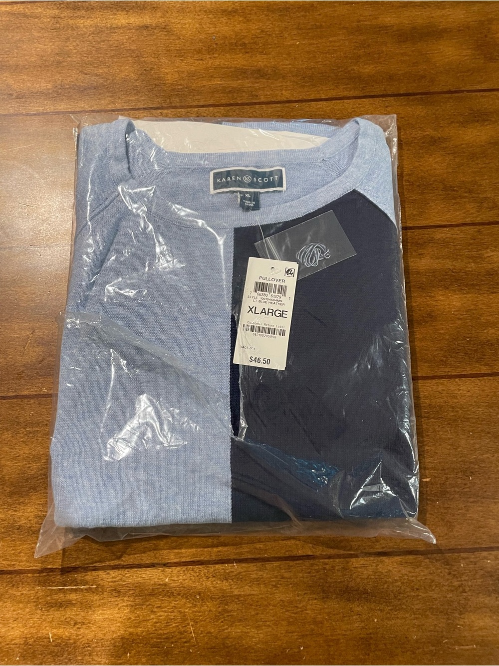 Karen Scott Two-Tone Light Blue and Navy Crewneck Pullover